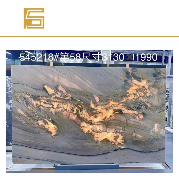 Calacatta Macaubas Quartzite