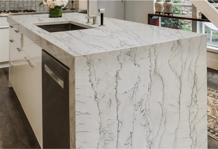 Calacatta Macaubas Quartzite